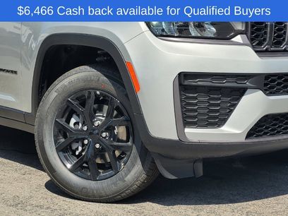 New 2026 Jeep Grand Cherokee Altitude