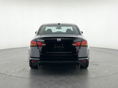 Used 2025 Nissan Altima 2.5 SV FWD image 7