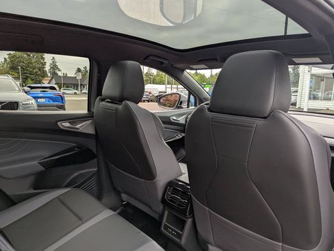 Certified 2023 Volkswagen ID.4 Pro S AWD/4WD image 33