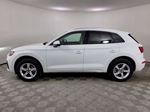 Certified 2023 Audi Q5 2.0T Premium w/ Convenience Package AWD/4WD image 4