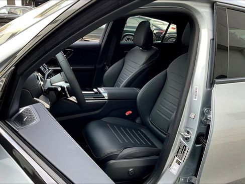 Used 2026 Mercedes-Benz GLC 300 GLC 300 image 9