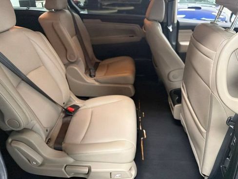 Used 2022 Honda Odyssey Touring image 12