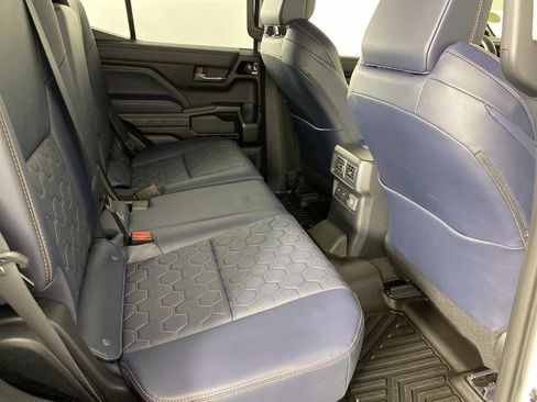 Used 2026 Toyota 4Runner Platinum AWD/4WD image 12