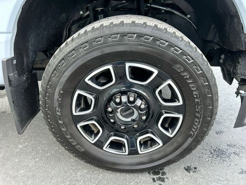 Certified 2025 Ford F350 Platinum image 17