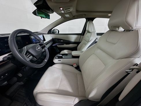 Used 2023 Nissan Ariya AWD image 13