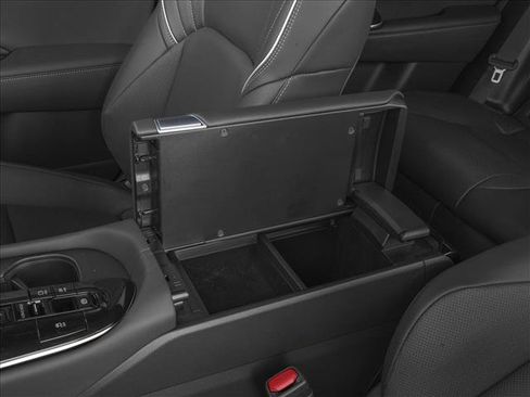 New 2026 Toyota Crown Signia XLE image 10