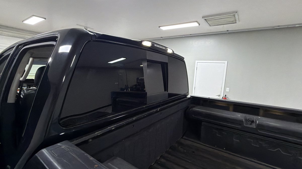 Used 2018 Nissan Titan SL w/ Texas Titan Edition AWD/4WD image 24