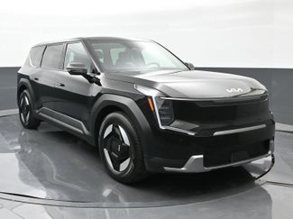 Used 2024 Kia EV9 Light video 2