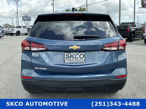 Used 2024 Chevrolet Equinox LS w/ LS Convenience Package image 4