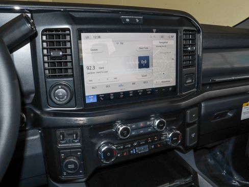 New 2026 Ford F250 Lariat w/ Black Appearance Package AWD/4WD image 29