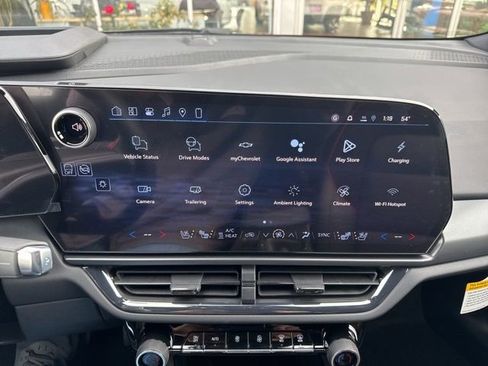 New 2026 Chevrolet Equinox EV RS w/ Convenience Package II FWD image 15