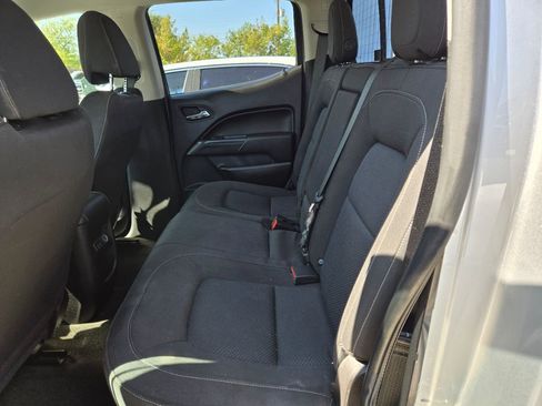 Used 2017 Chevrolet Colorado LT w/ LT Convenience Package image 9