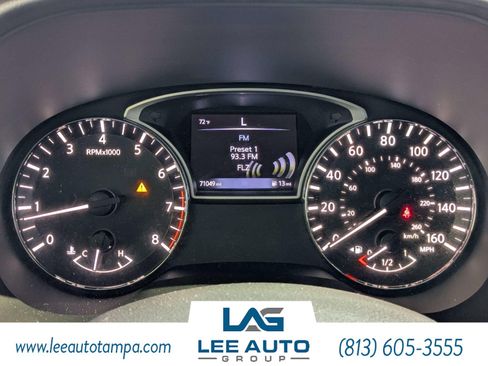 Used 2017 Nissan Pathfinder SV w/ Trailer Tow Package FWD image 25