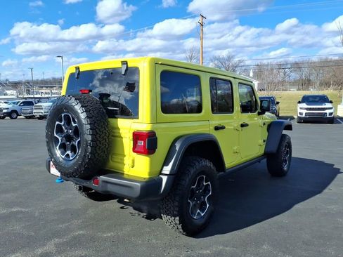 Used 2023 Jeep Wrangler Unlimited Rubicon 4xe w/ Steel Bumper Group AWD/4WD image 5