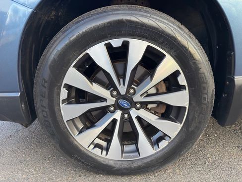 Used 2016 Subaru Outback 2.5i Limited AWD/4WD image 12