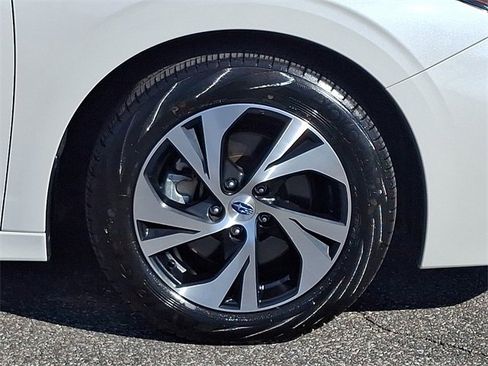 Used 2025 Subaru Legacy Premium image 8