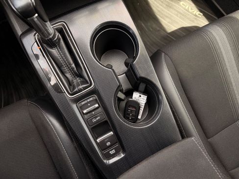 Used 2022 Honda Civic Sport image 12