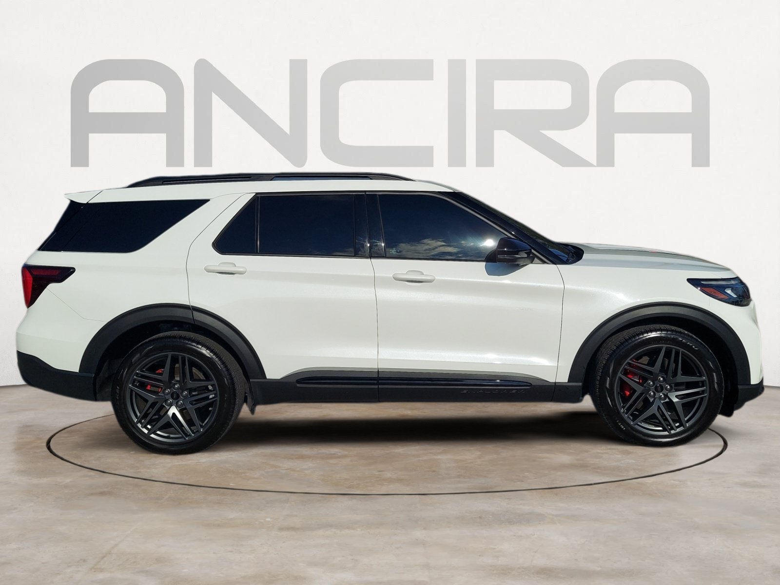 Used 2025 Ford Explorer ST AWD/4WD image 11