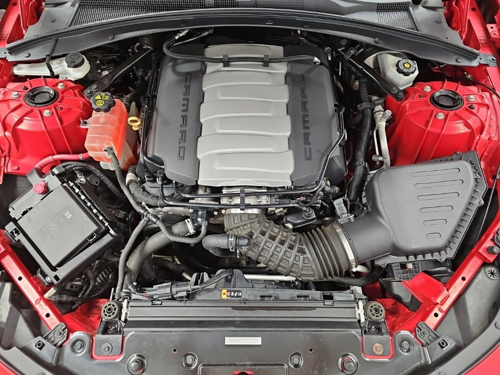 Used 2019 Chevrolet Camaro SS RWD image 37