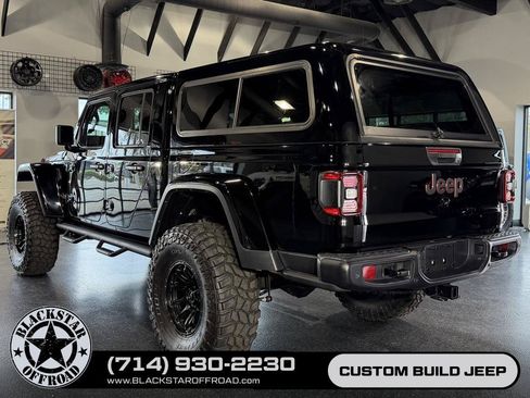 Used 2022 Jeep Gladiator Rubicon w/ LED Lighting Group AWD/4WD image 17