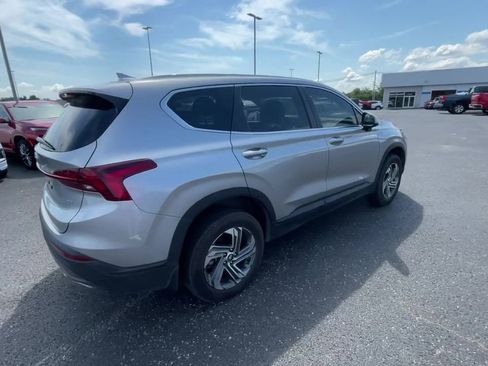 Used 2023 Hyundai Santa Fe SE image 9