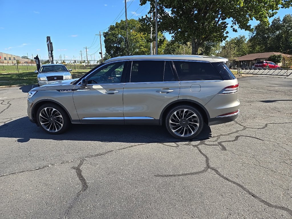 Used 2023 Lincoln Aviator Reserve w/ Equipment Group 201A AWD/4WD image 6