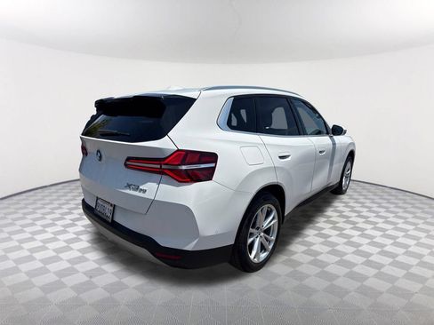Used 2025 BMW X3 xDrive30i w/ Convenience Package AWD/4WD image 4