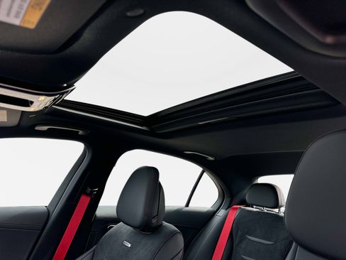 New 2026 Mercedes-Benz C 43 AMG AMG C 43 4MATIC Sedan image 21