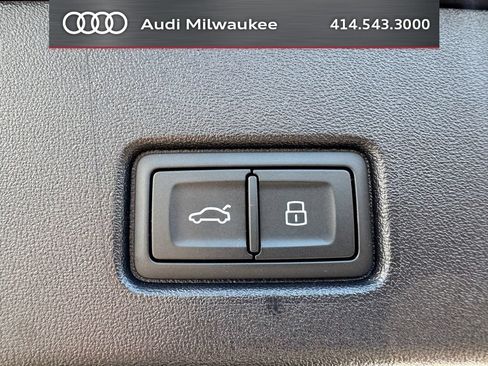 Used 2024 Audi Q4 e-tron Premium Plus AWD/4WD image 15