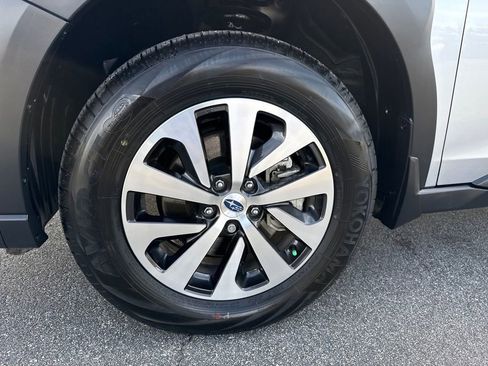 Used 2025 Subaru Outback Premium w/ Popular Package #1A image 37