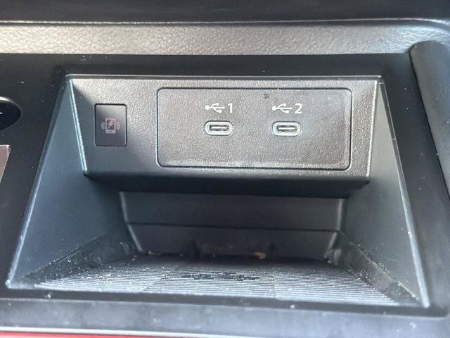 Certified 2025 Nissan Kicks SR FWD image 6