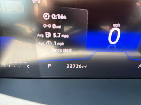 Certified 2024 Volkswagen Tiguan SE R-Line AWD/4WD image 18