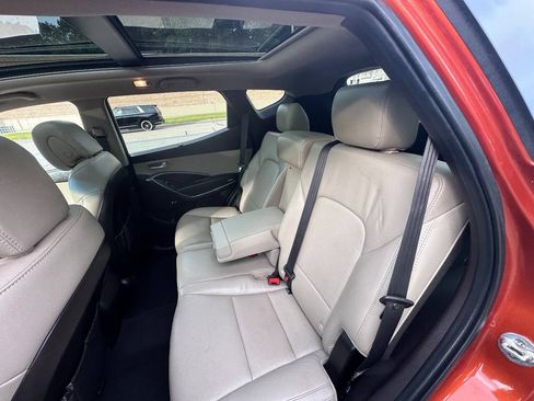 Used 2017 Hyundai Santa Fe Sport w/ 2.4L Tech Package 04 AWD/4WD image 15