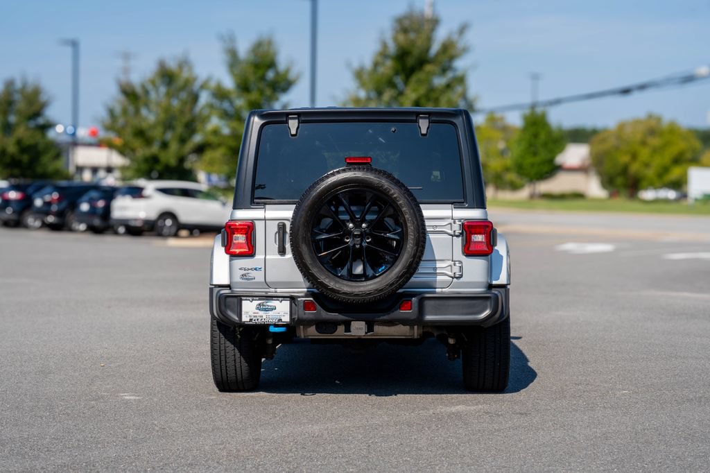 Used 2023 Jeep Wrangler Unlimited Sahara AWD/4WD image 6