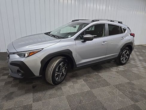 Used 2025 Subaru Crosstrek 2.5i Premium w/ Crosstrek Mirror Package image 7