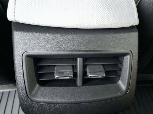 New 2026 Chevrolet Equinox EV LT image 20