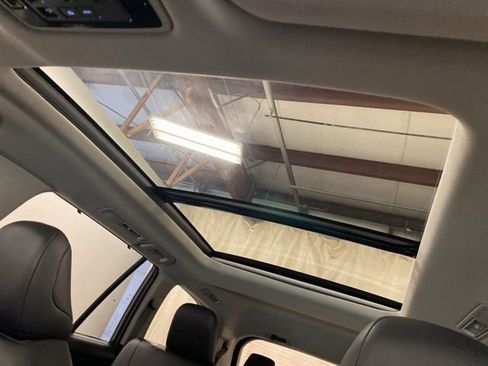 Used 2024 Toyota Grand Highlander XLE image 18