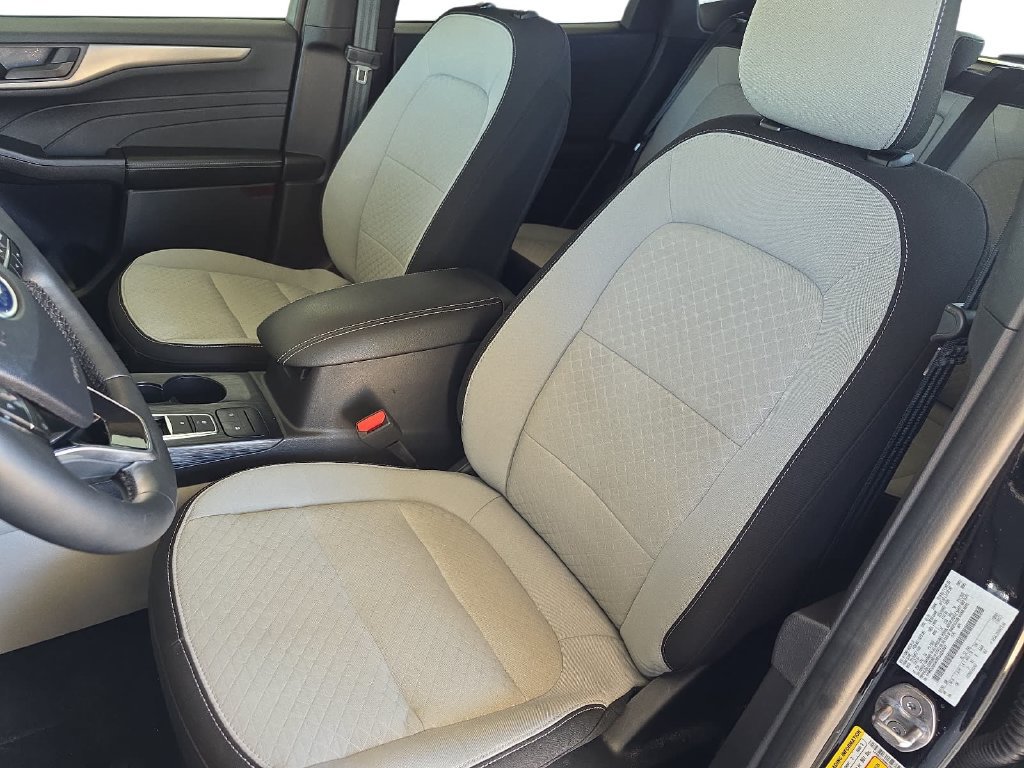 Used 2024 Ford Escape Active w/ Cold Weather Package FWD image 13