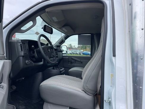 New 2025 Chevrolet Express 3500 w/ Power Convenience Package image 7