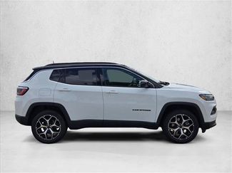 Used 2025 Jeep Compass Limited AWD/4WD video 4
