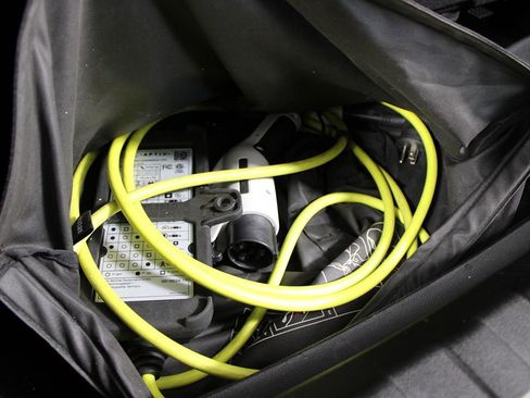 Used 2023 BMW 330e 330e w/ M Sport Package image 32