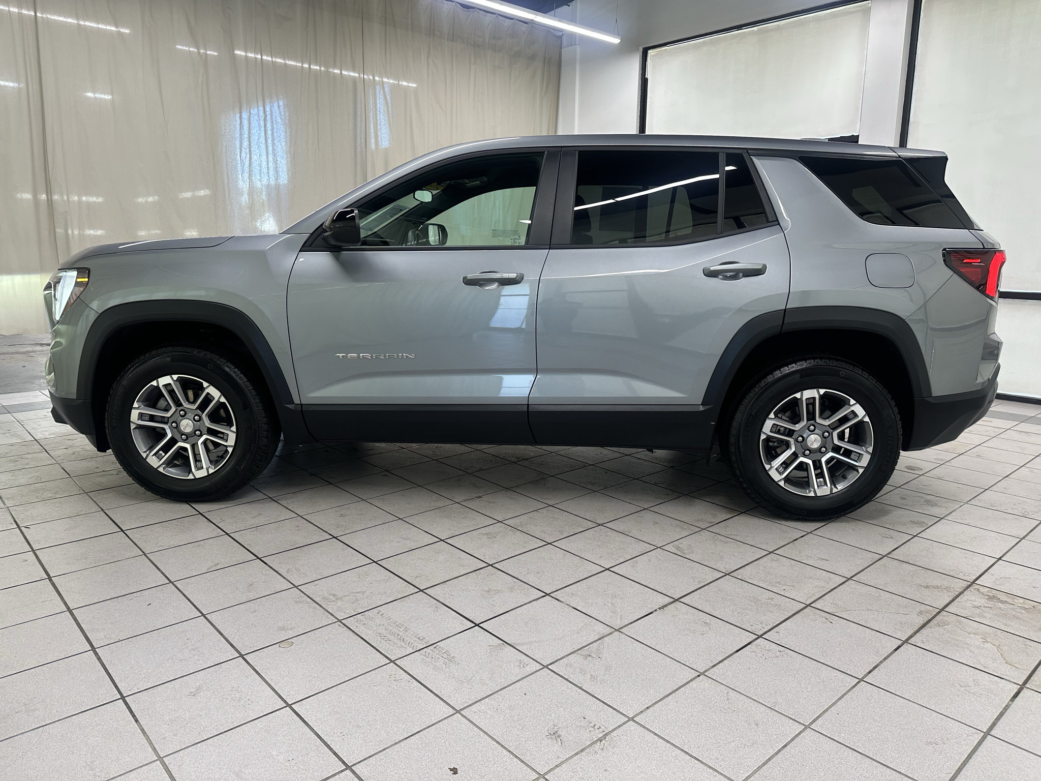Used 2026 GMC Terrain Elevation AWD/4WD image 8