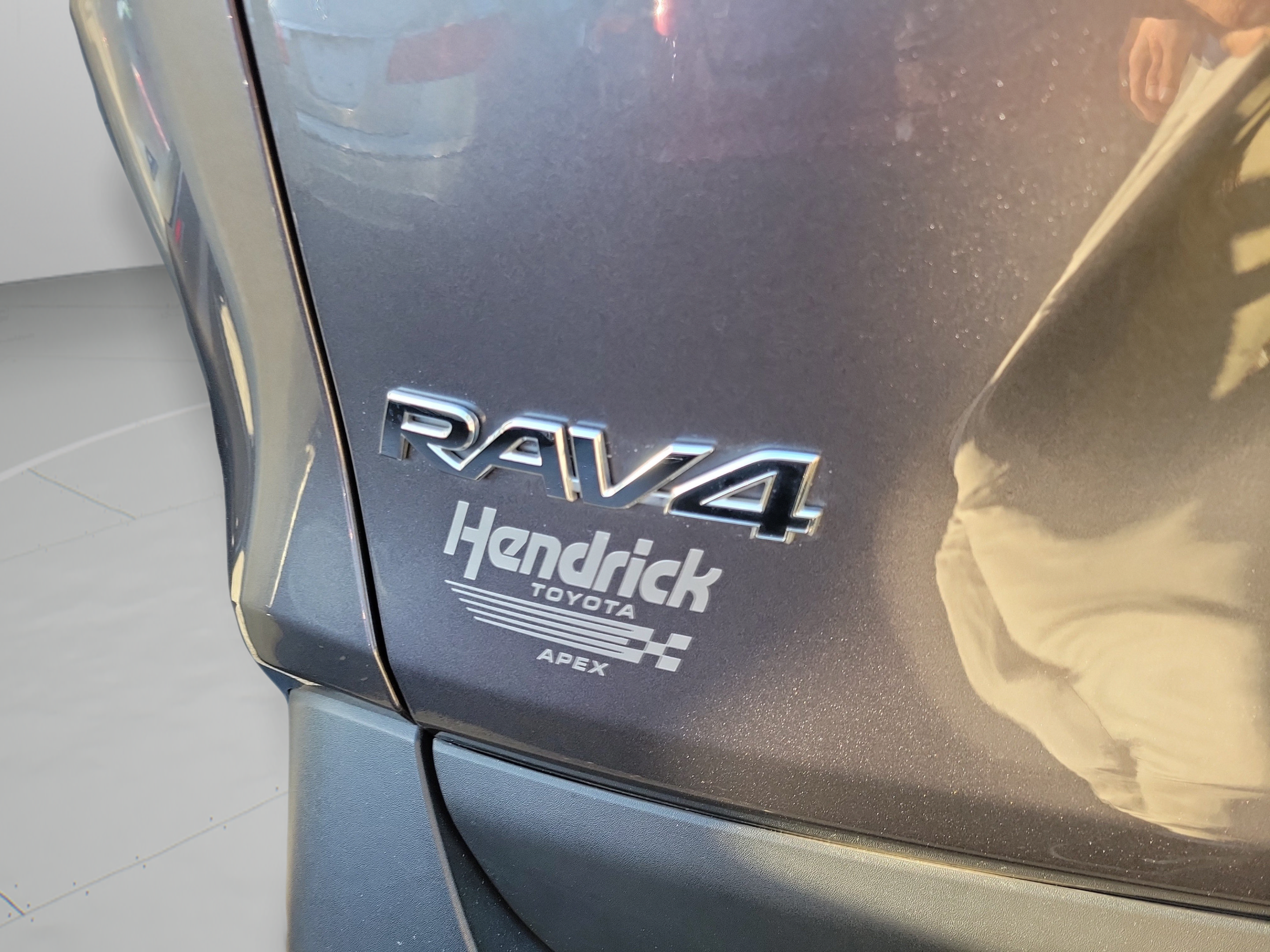 Used 2025 Toyota RAV4 XLE w/ Convenience Package FWD image 22