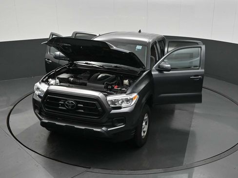 Used 2022 Toyota Tacoma SR image 32