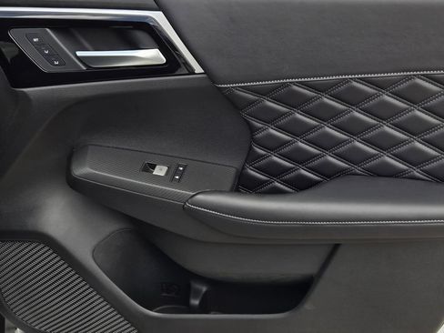 New 2026 Nissan Rogue Platinum AWD/4WD image 8