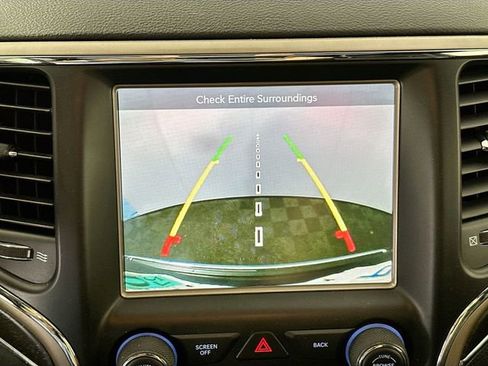 Used 2016 Jeep Grand Cherokee Limited AWD/4WD image 13