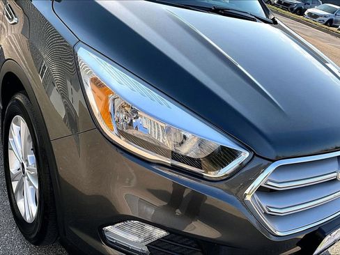 Used 2019 Ford Escape SE image 27