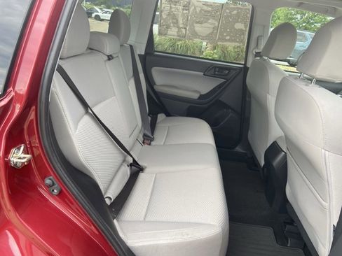Used 2018 Subaru Forester 2.5i Premium AWD/4WD image 17