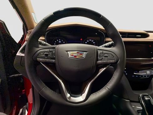 Used 2025 Cadillac XT6 Premium Luxury w/ Platinum Package image 9