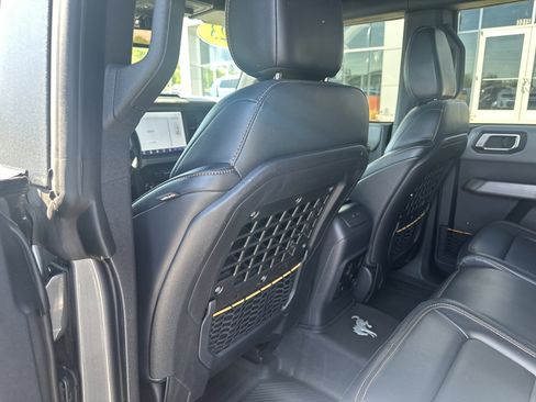Used 2023 Ford Bronco Badlands image 18